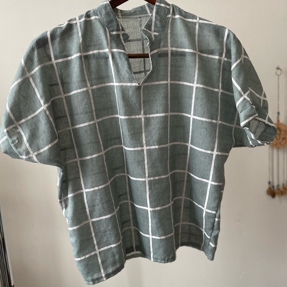 Shein Sea-foam Green Checkered Short Sleeve Top W/ Stand Collar & Dip Hem- Small